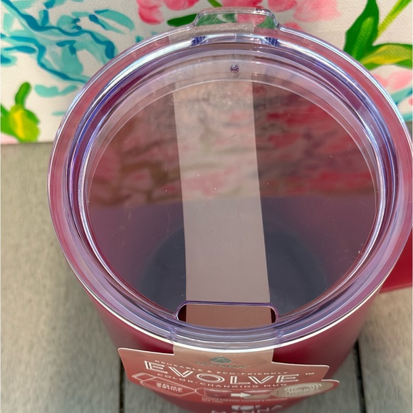 Manna Evolve Color-Changing Mug! (4 Color Variety) - Picture 4 of 8